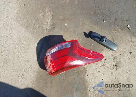 2018 Mitsubishi Outlander Se z USA, uszkodzony, nr VIN JA4AD3A37JZ005917